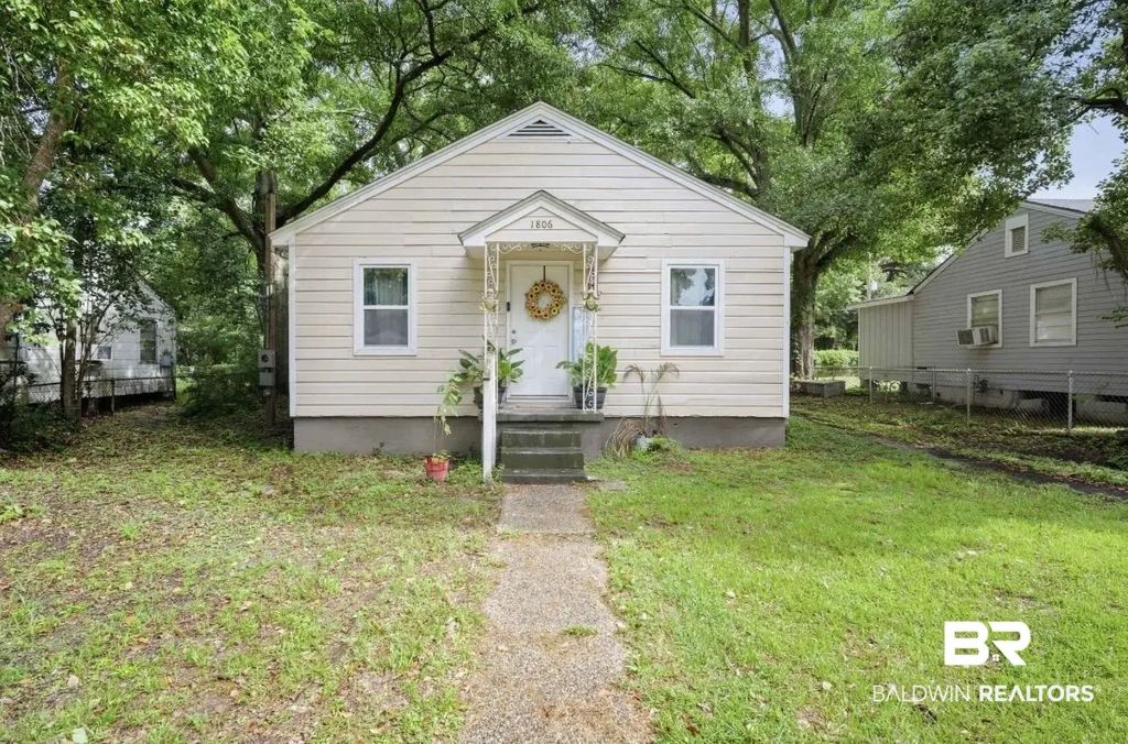 1806 N Mott Drive, Mobile