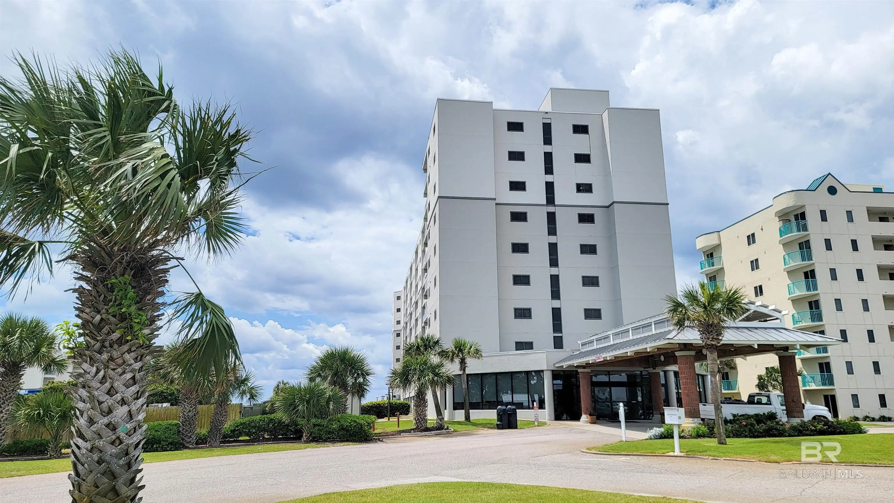 Photo of Listing #378733