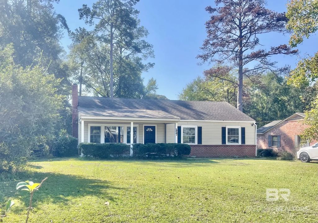 227 Country Club Drive, Greenville