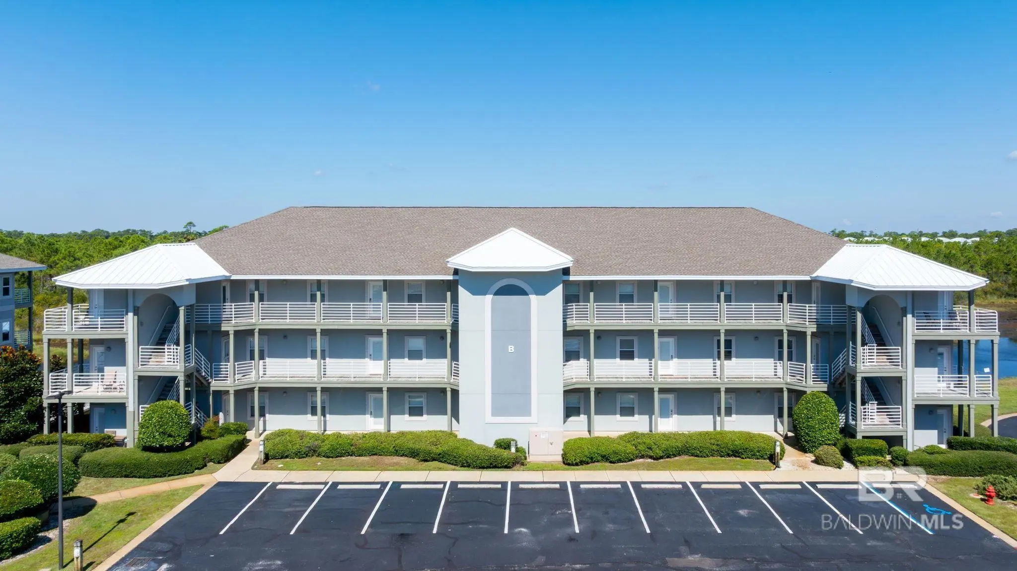 Photo of Listing #385756