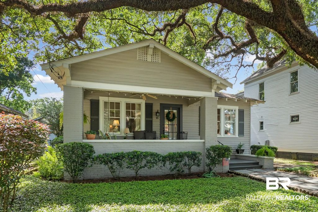 18 Lemoyne Place, Mobile