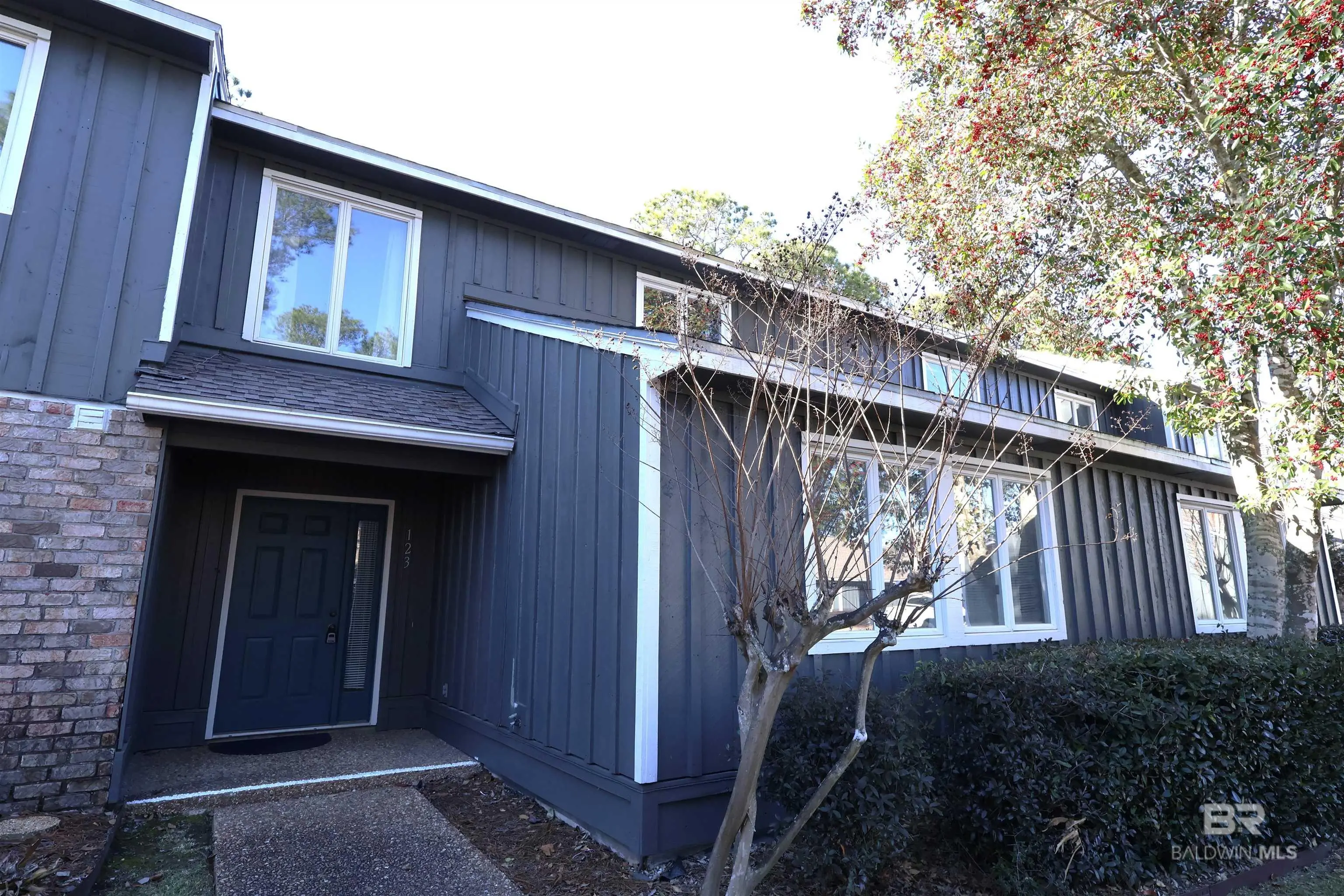 Photo of Listing #391478