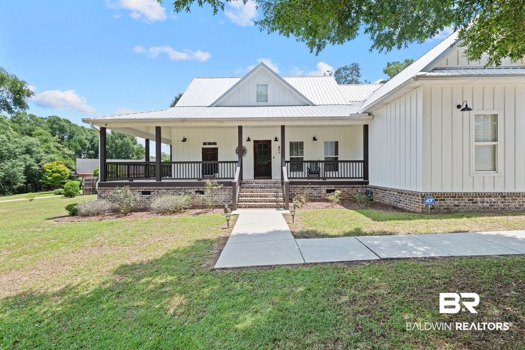 8100 Oak Hill Dr, Semmes
