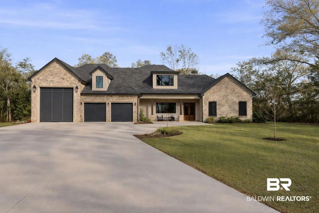 9501 Ben Hamilton Road, Theodore