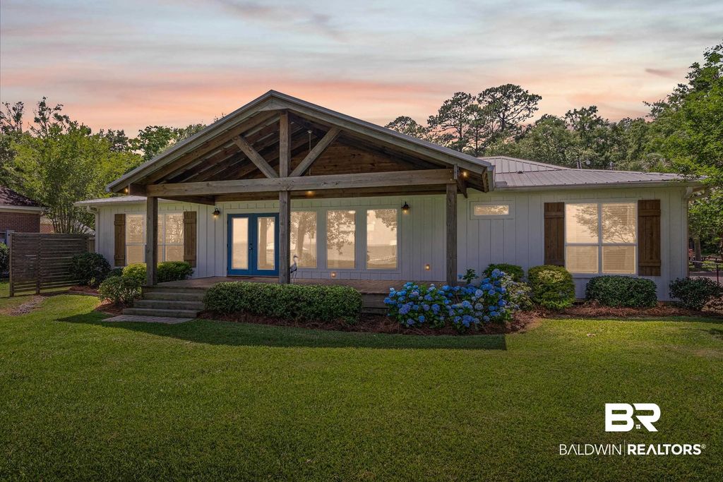 7047 Bay Road, Mobile