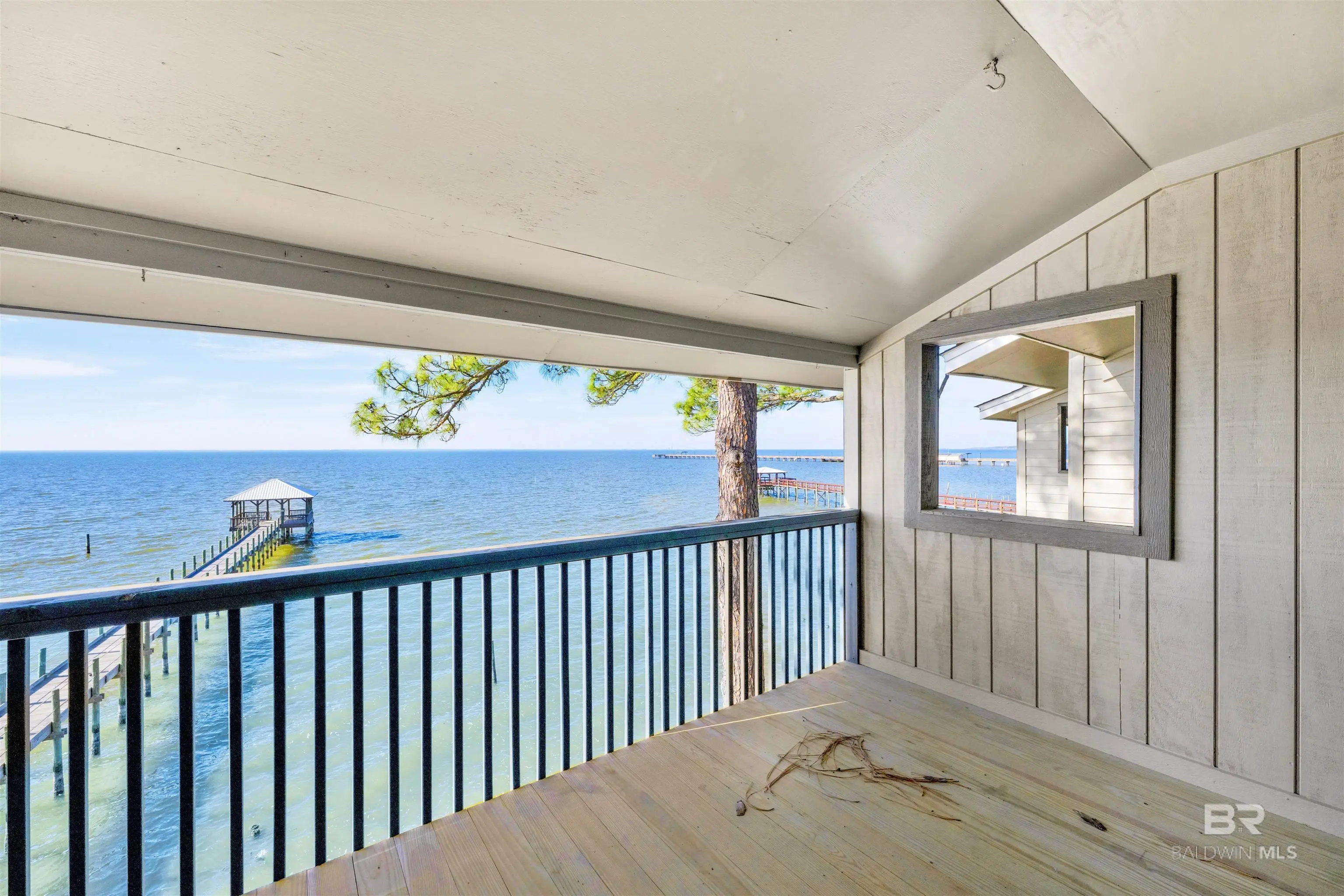 Photo of Listing #391057