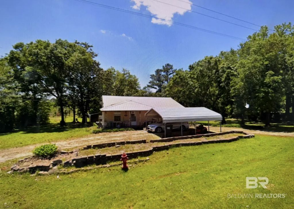 14640 County Road 64, Loxley
