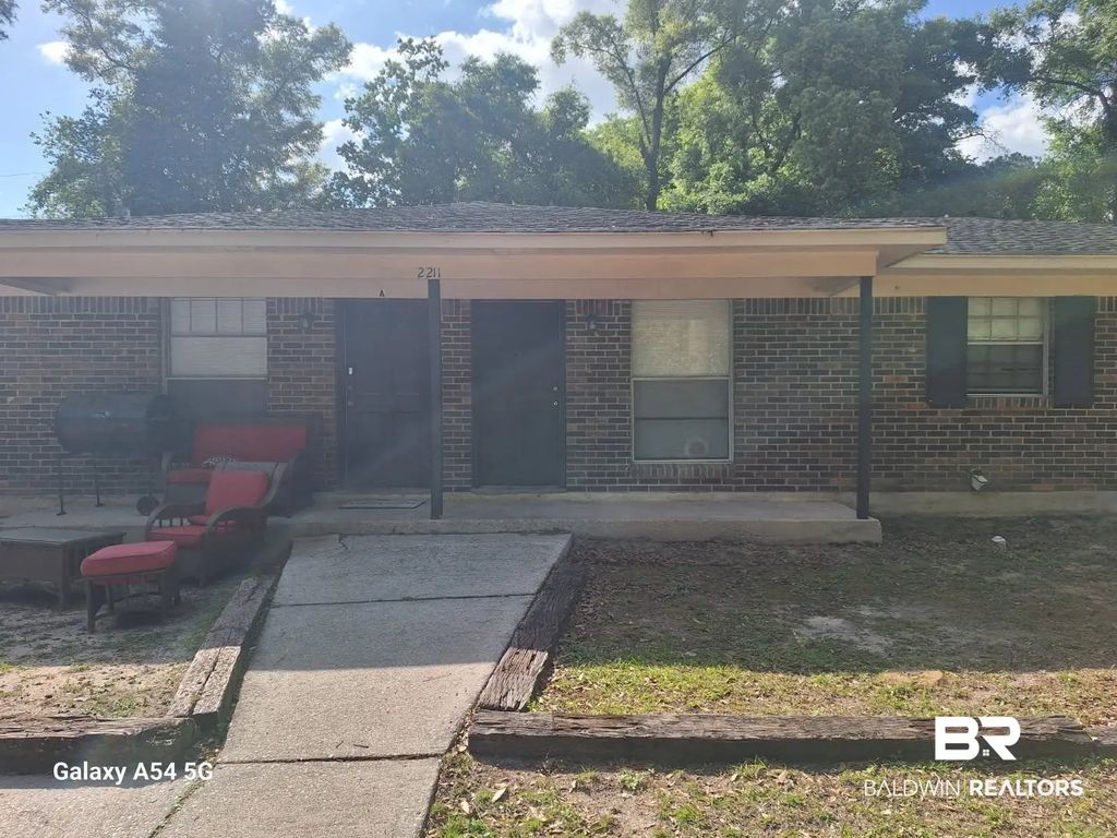 2211 Wolf Ridge Road B, Mobile