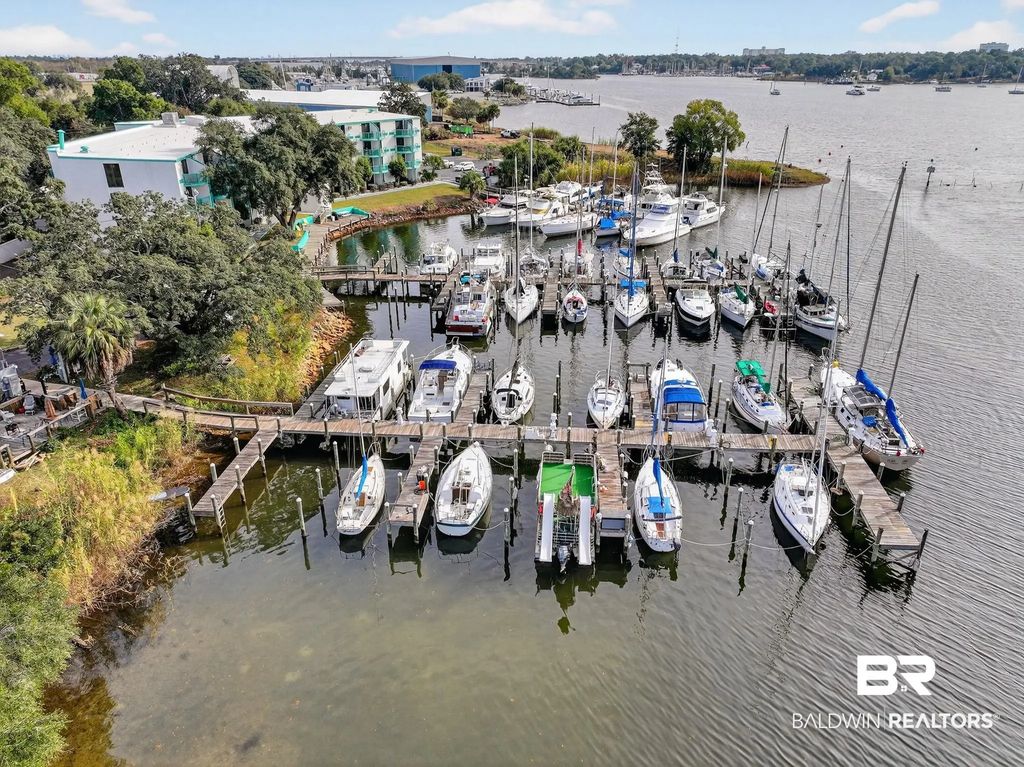 3611 Navy Boulevard, Pensacola