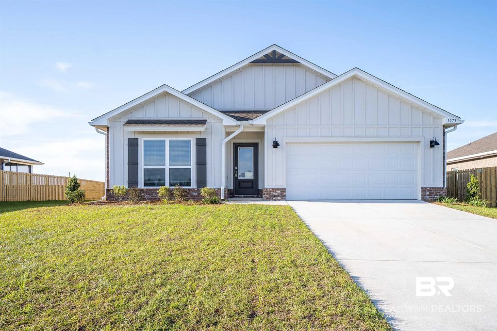 1073 Hayward Loop, Foley