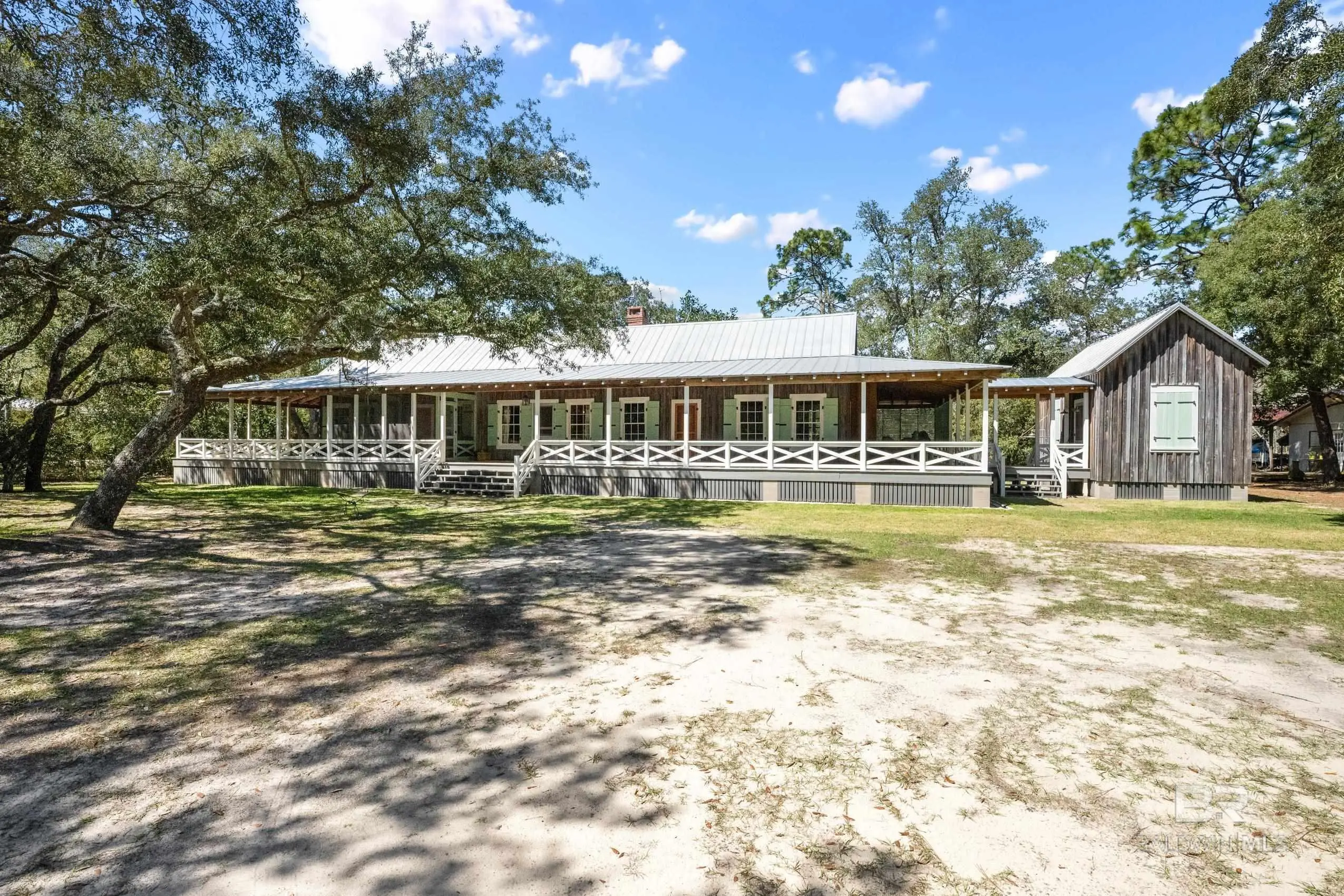 Photo of Listing #376326