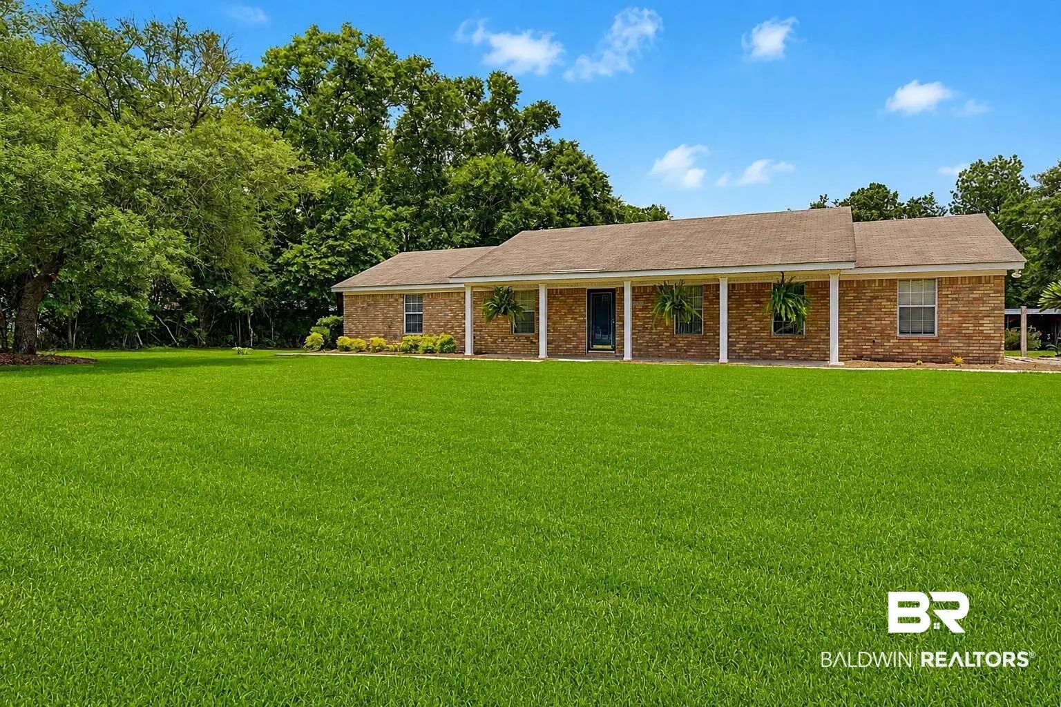 Photo of Listing #397326