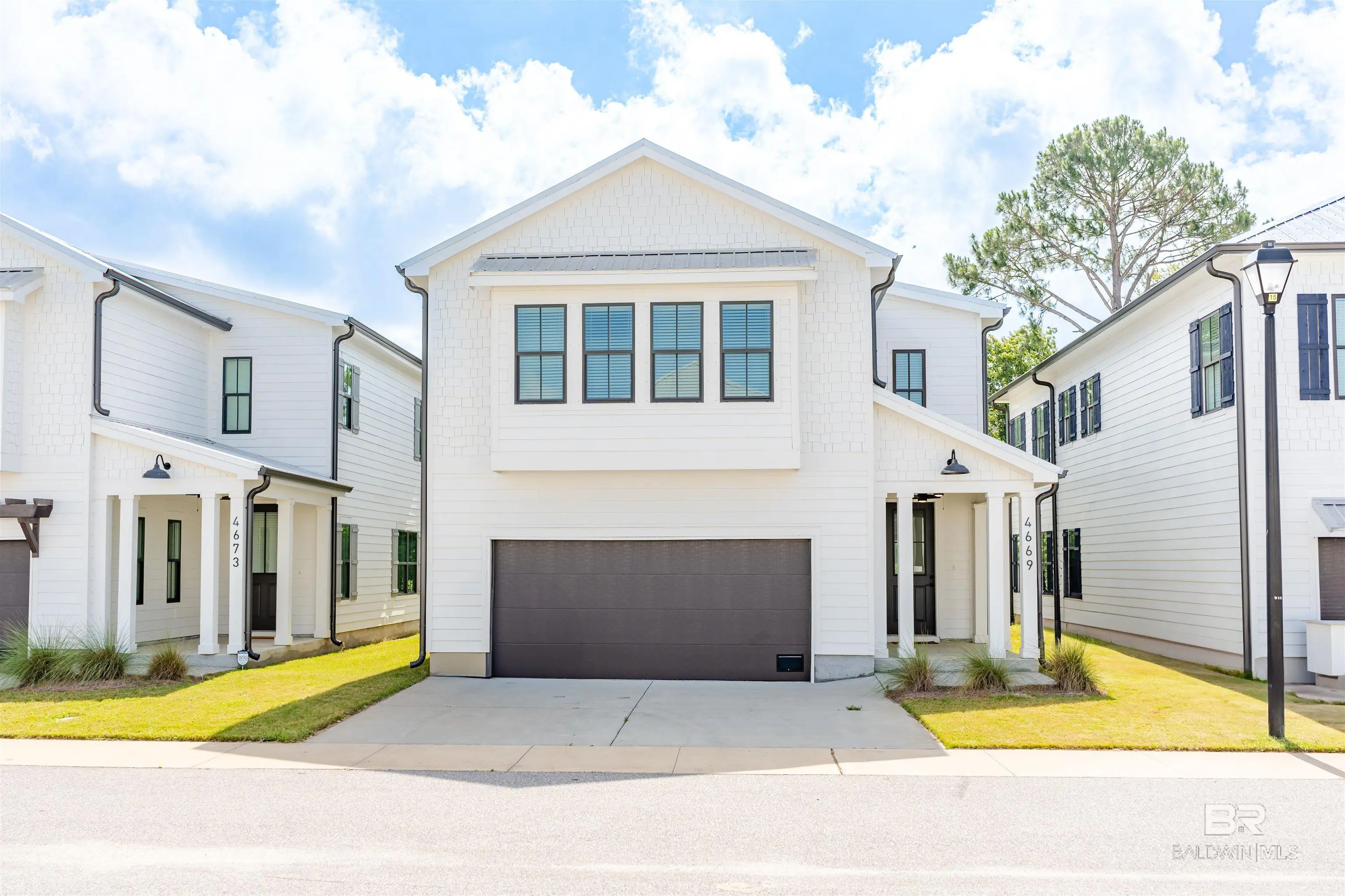 Photo of Listing #379287