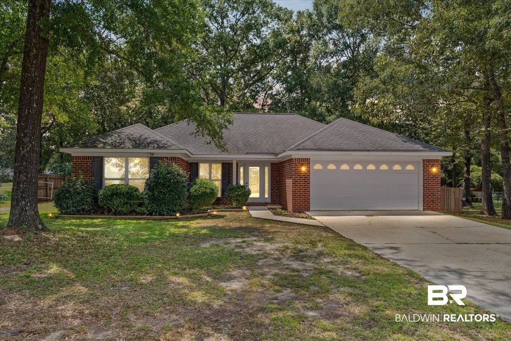 5175 E Taylor Woods Loop, Wilmer