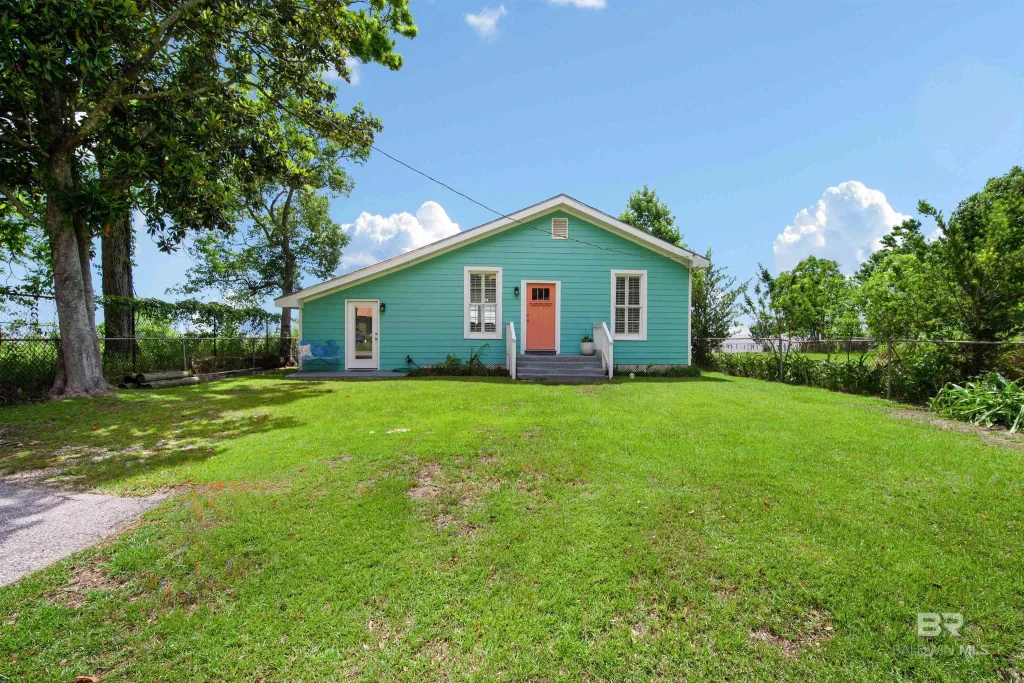 3905 Bay Front Road, Mobile