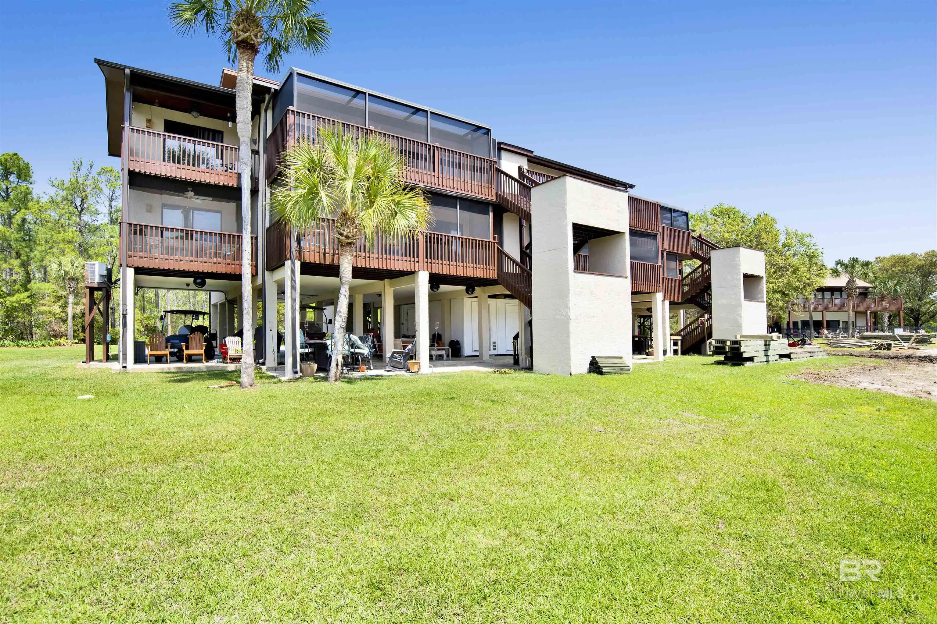 Photo of Listing #376903