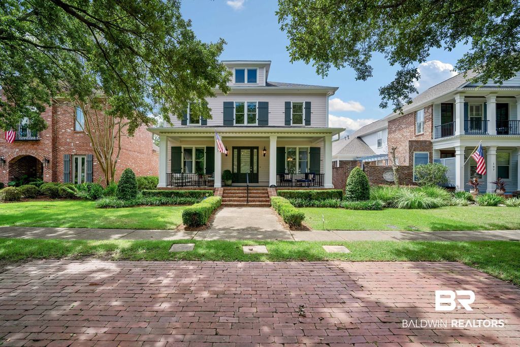 105 Savannah Sq, Fairhope