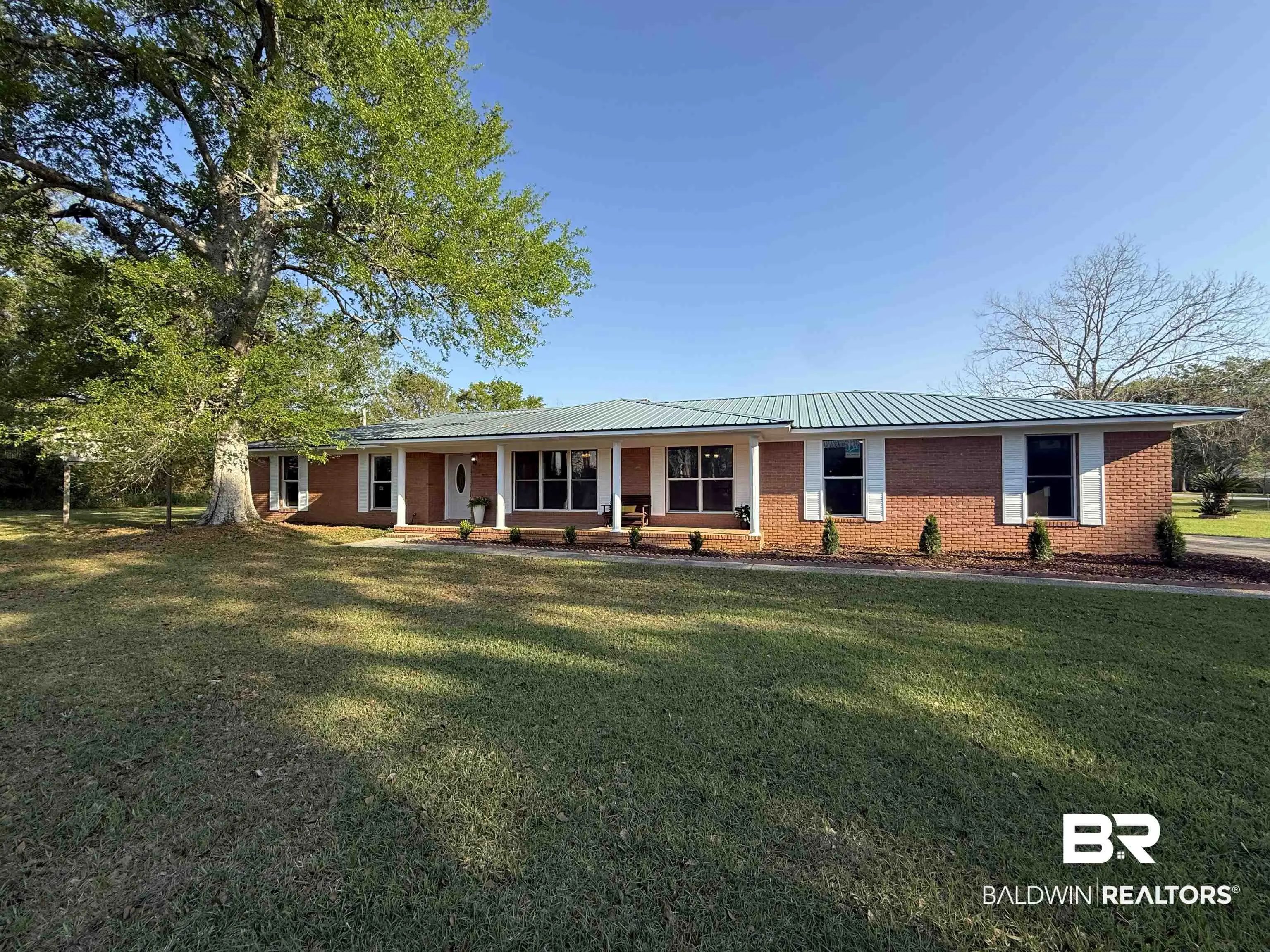 Photo of Listing #392747