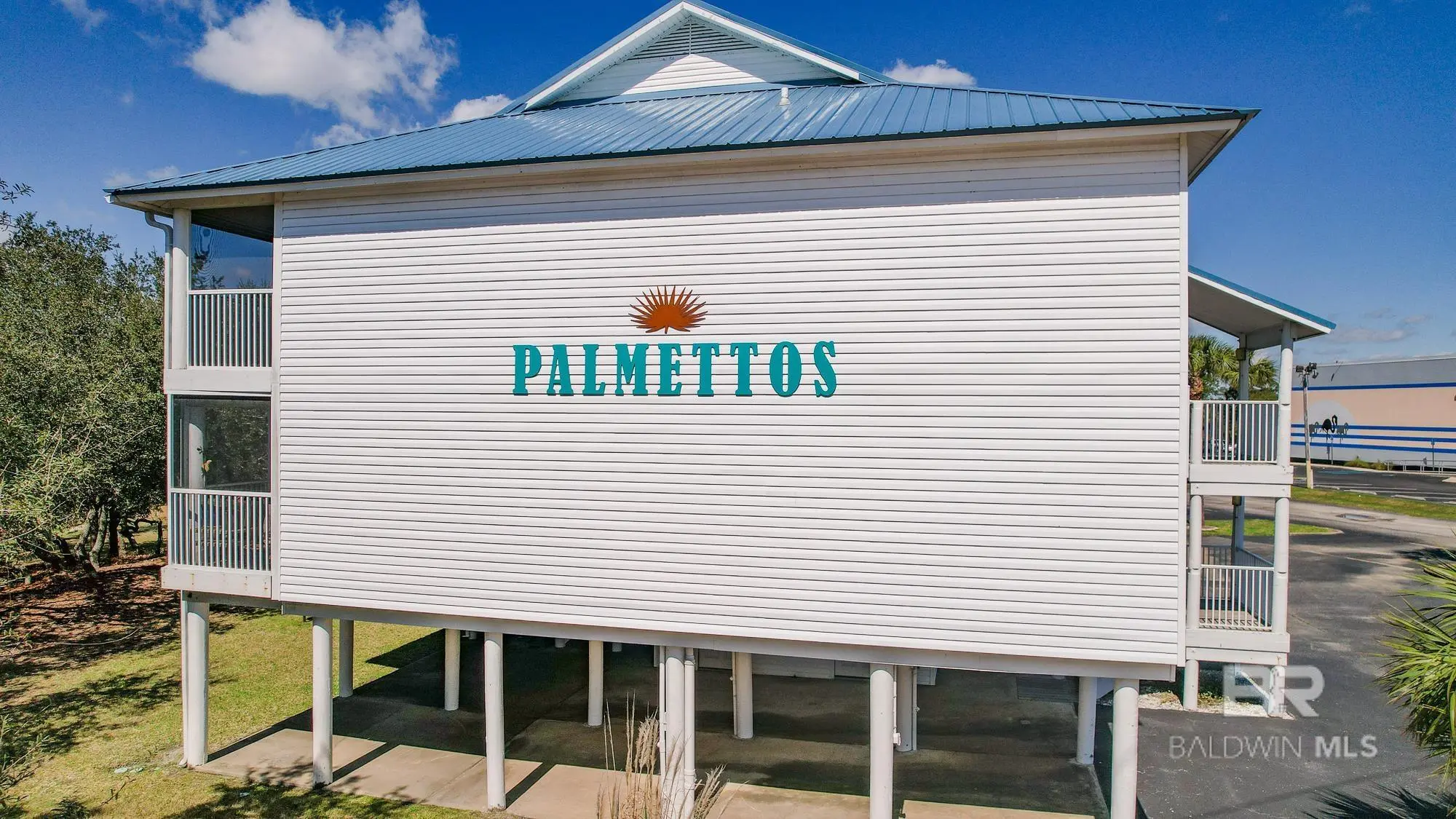 Photo of Listing #373140