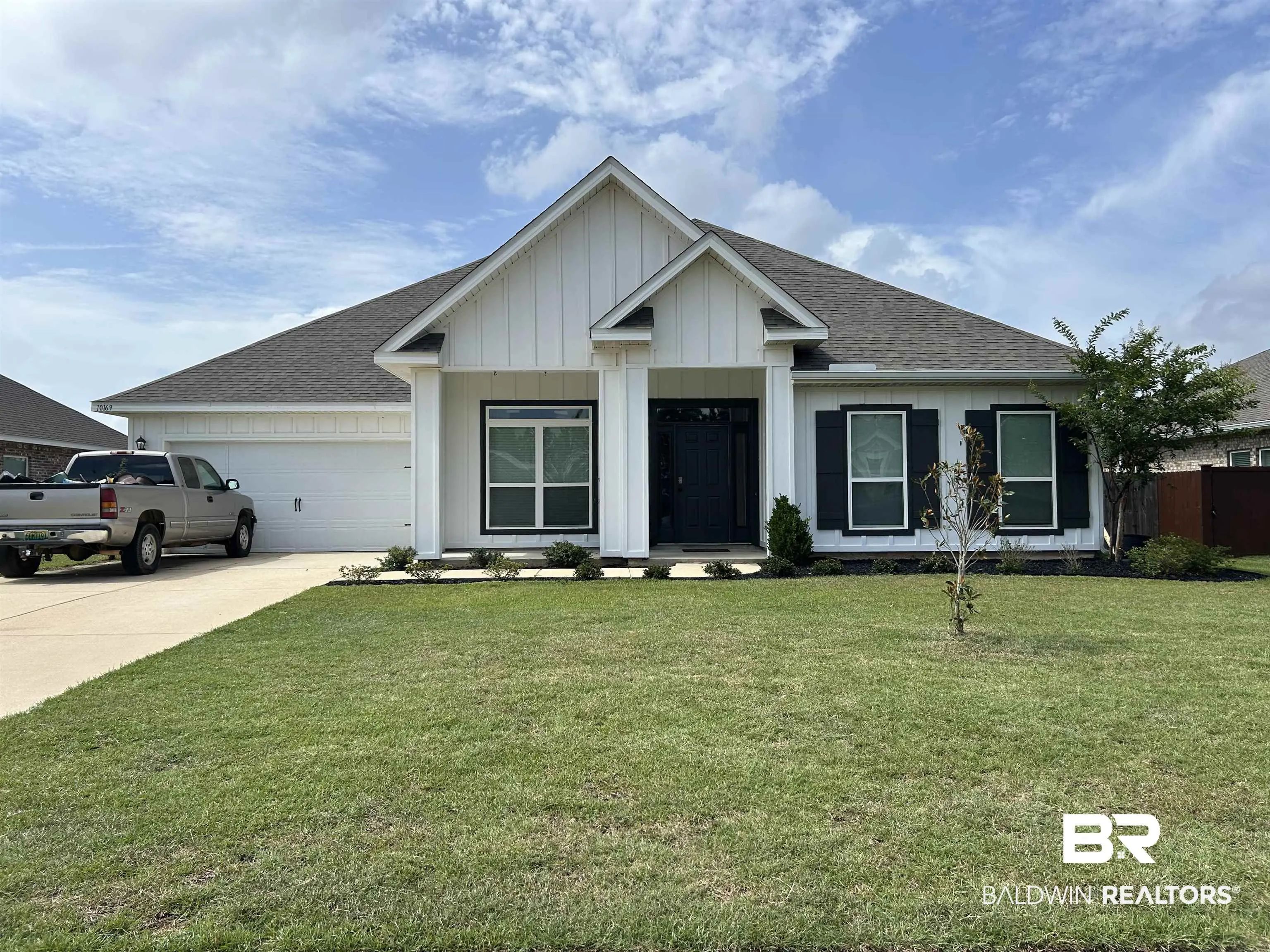 Photo of Listing #380462