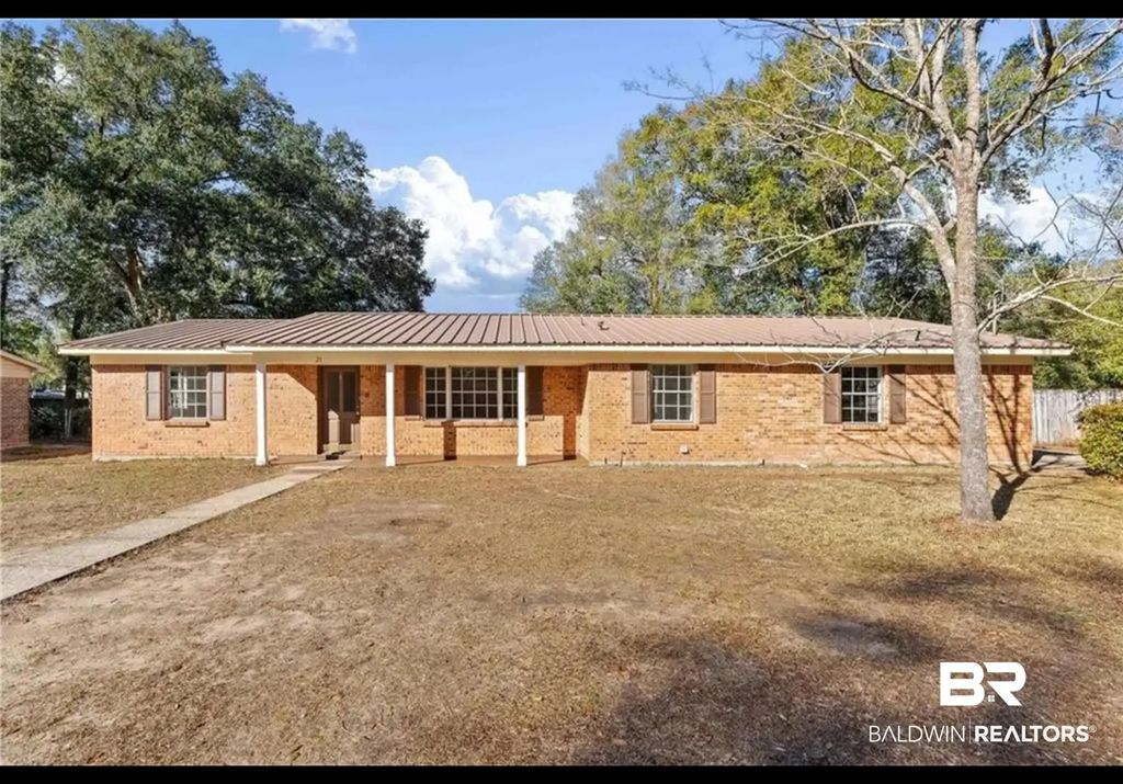 21 Frances Street, Saraland