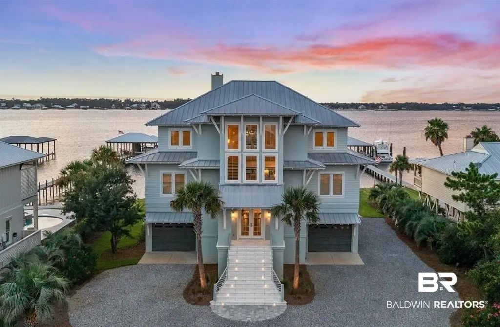 Photo of Listing #392963