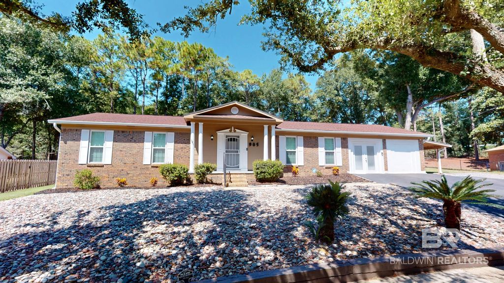 905 Imperial Drive, Mobile