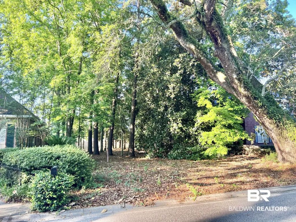 888 Randall Ave, Daphne