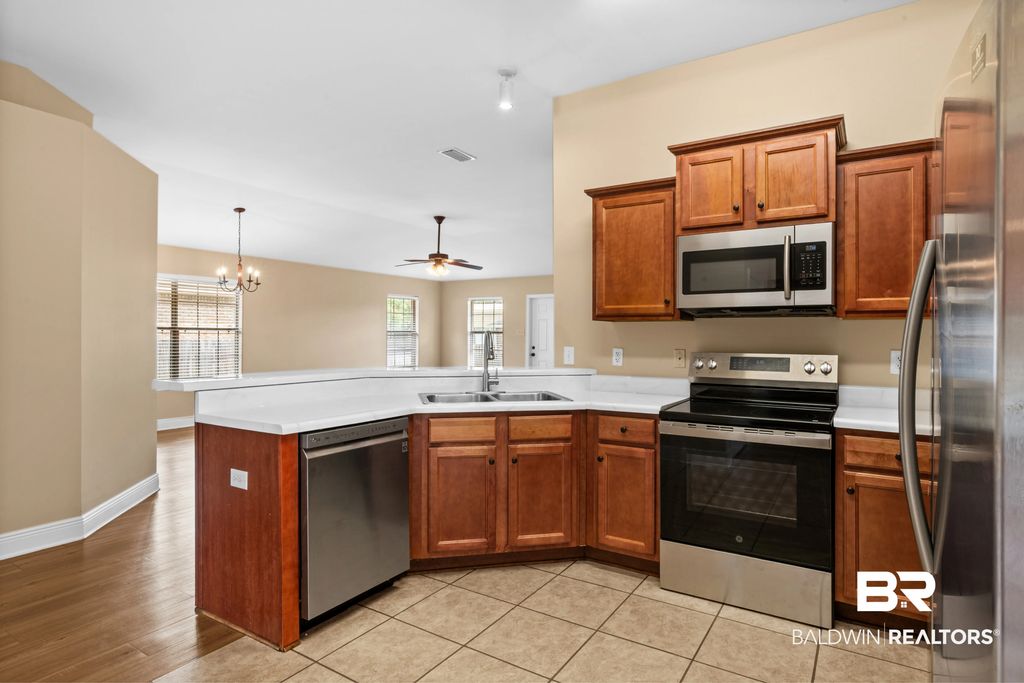 9929 Thresher Court, Mobile