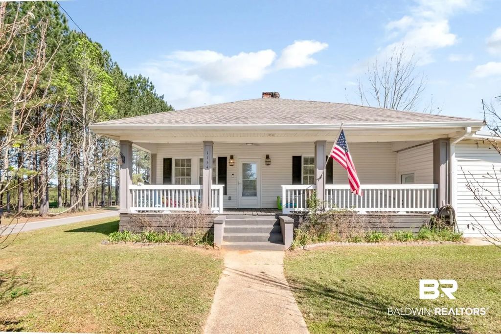 1154 Lowery Road, Atmore