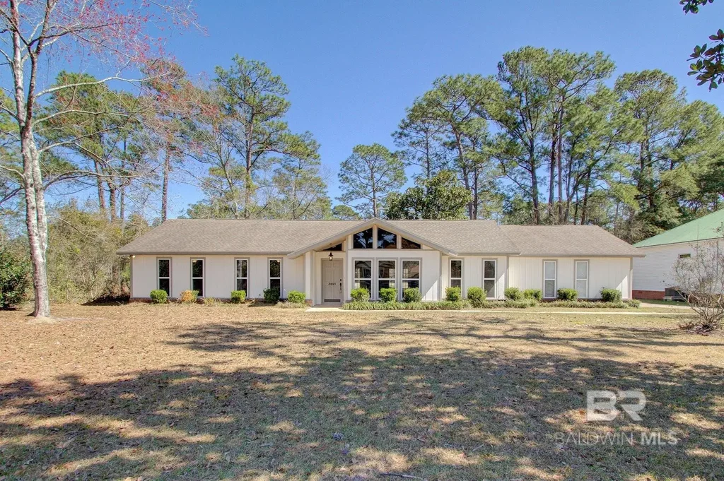 3921 E Saint Andrews Drive, Mobile