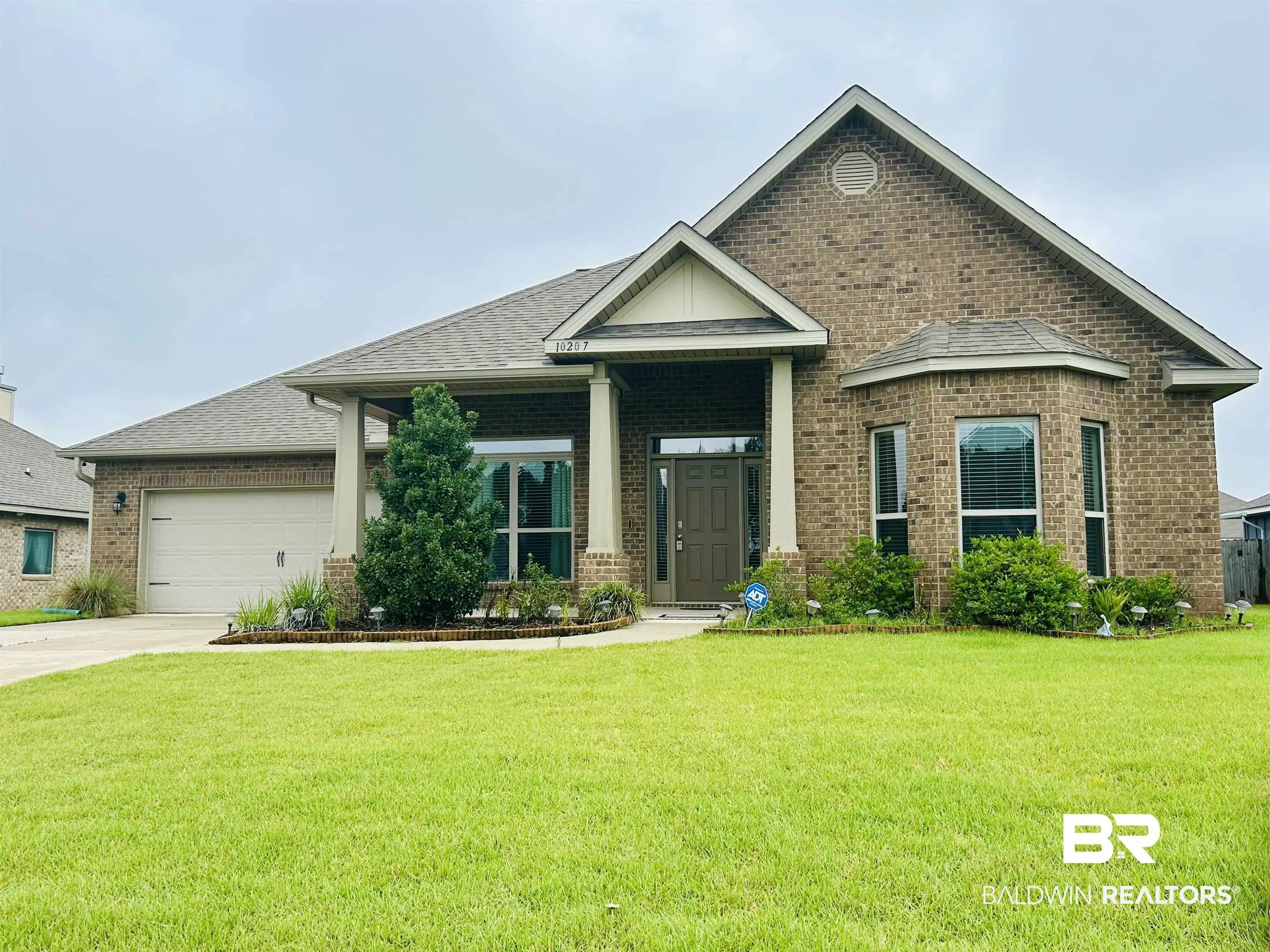 Photo of Listing #383271