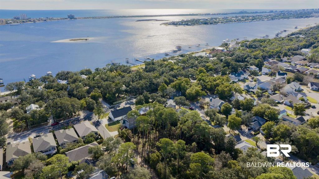 Renee Terrace, Pensacola