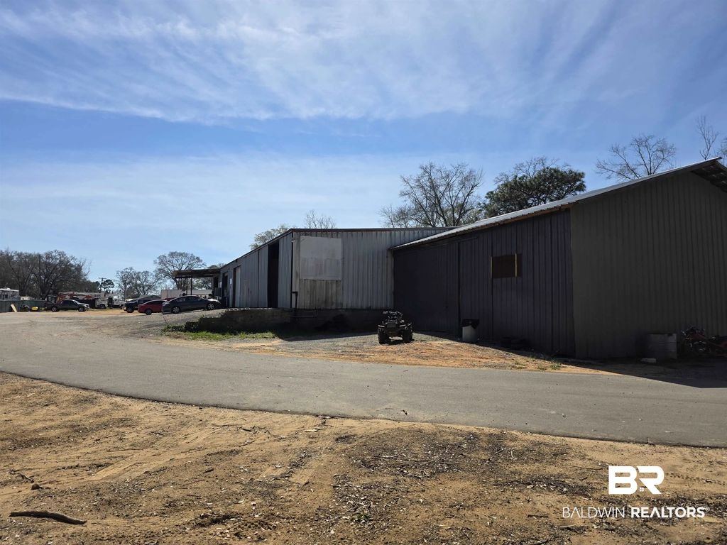 22195 Cedar Street, Robertsdale