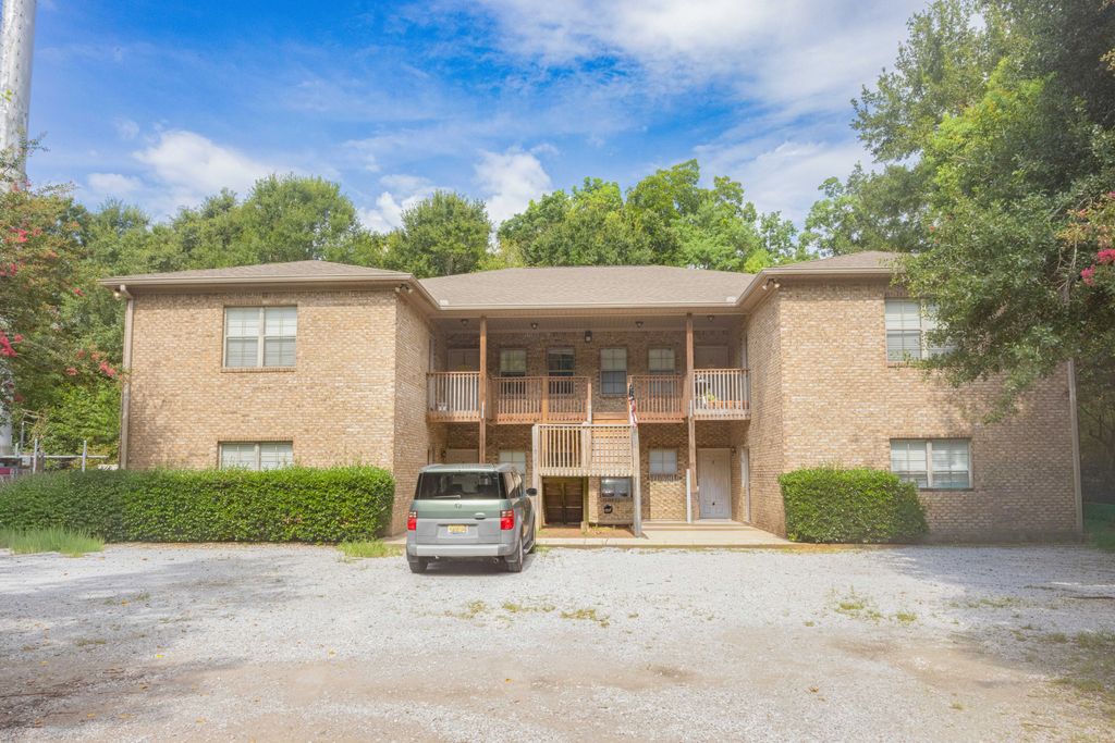 20969 Bishop Rd B2, Fairhope