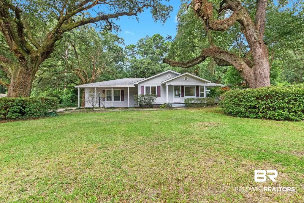 1215 Forest Avenue, Saraland