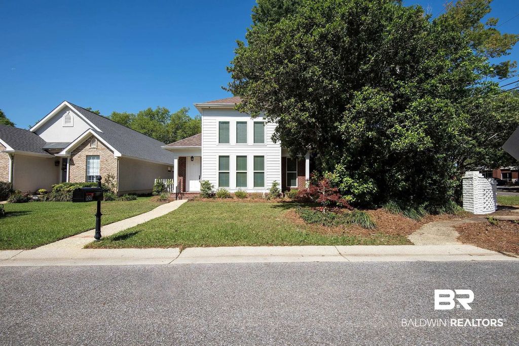 100 Kensington Court, Fairhope