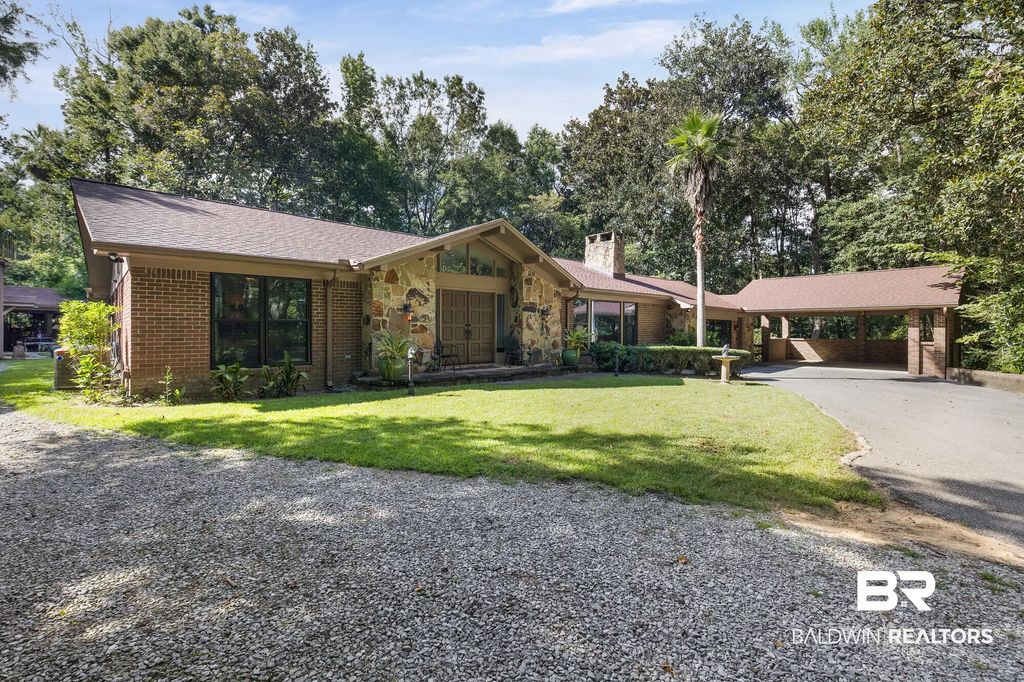 3415 N Riviere Du Chien Loop, Mobile