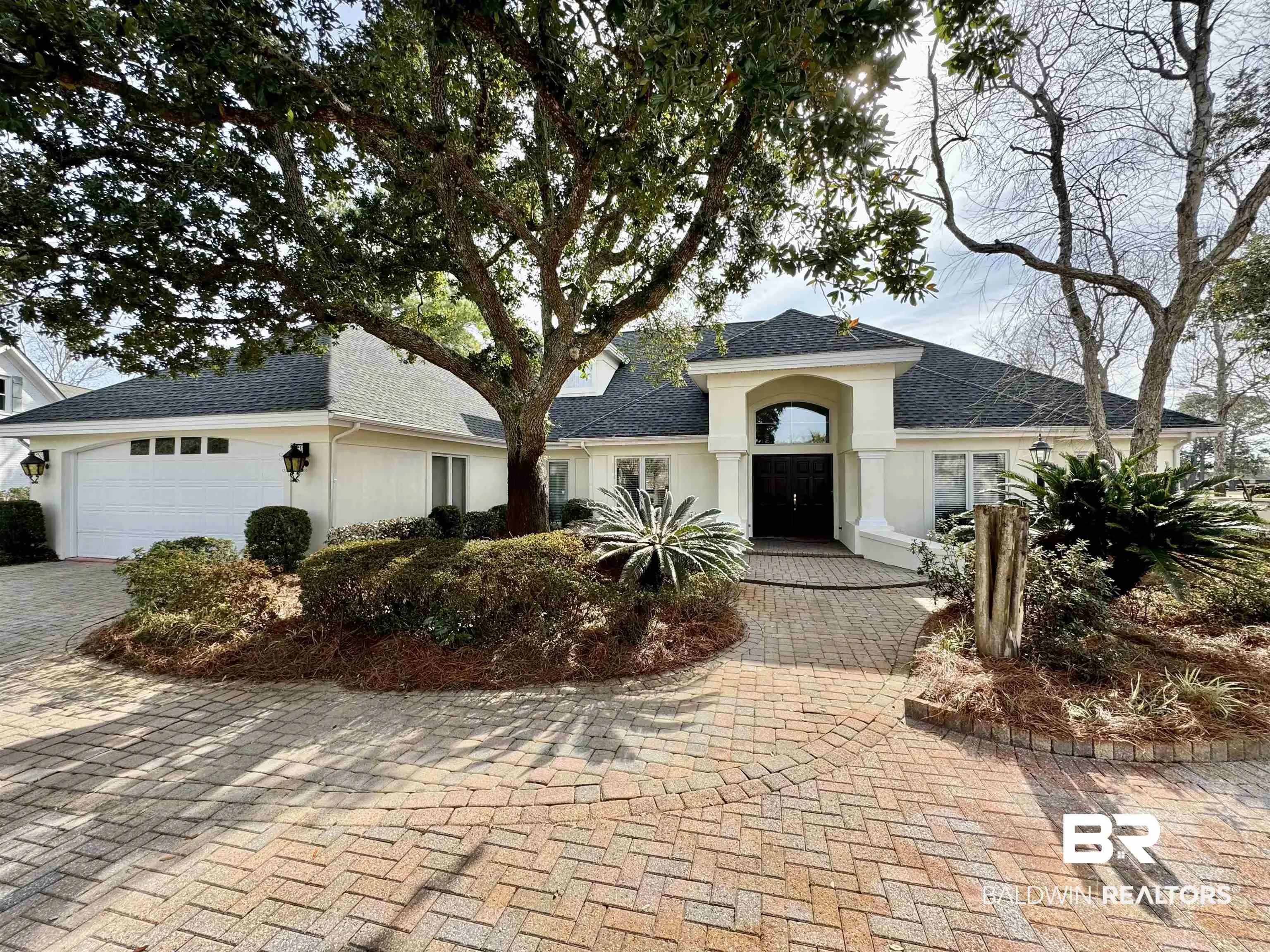 Photo of Listing #384408