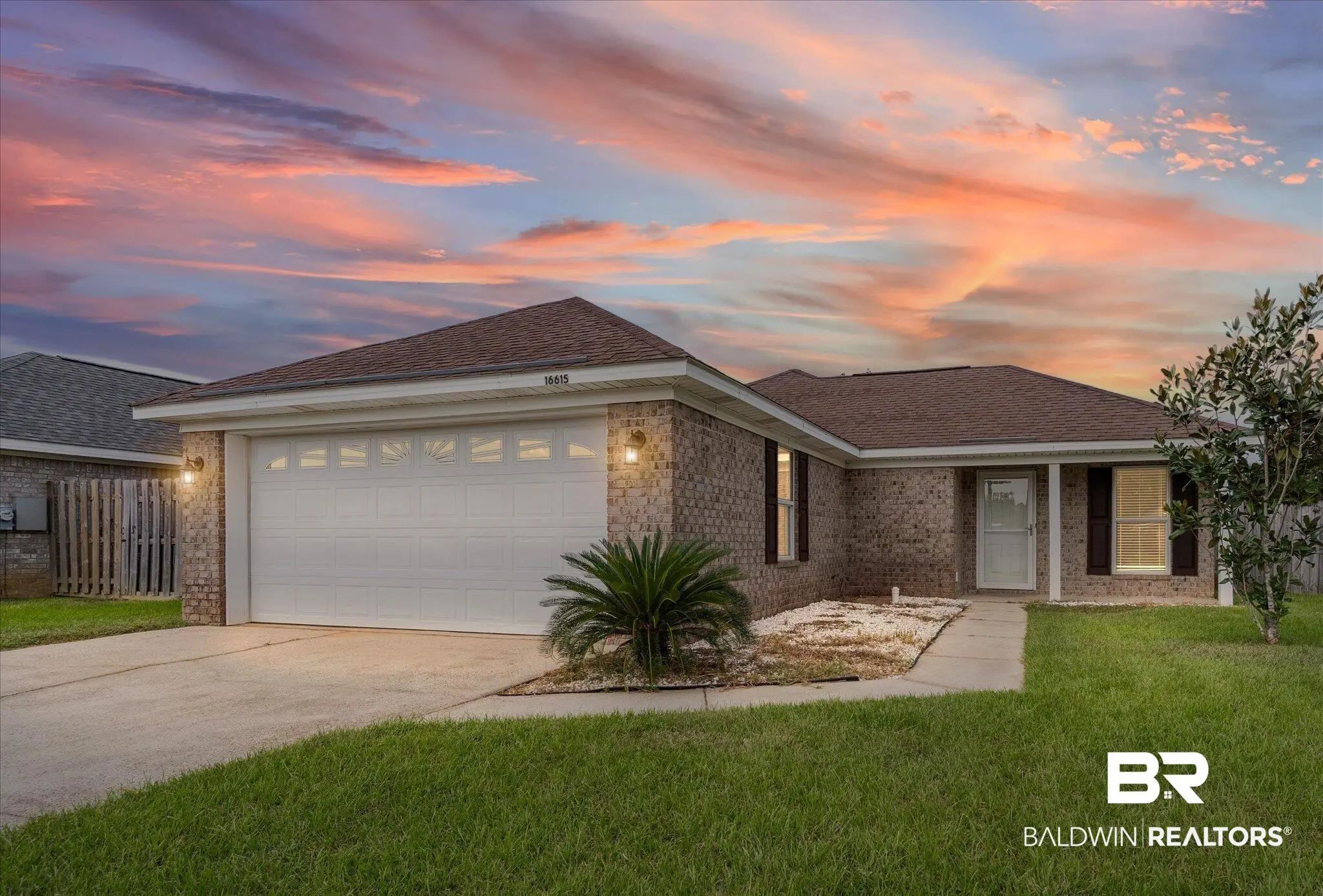 Photo of Listing #384991