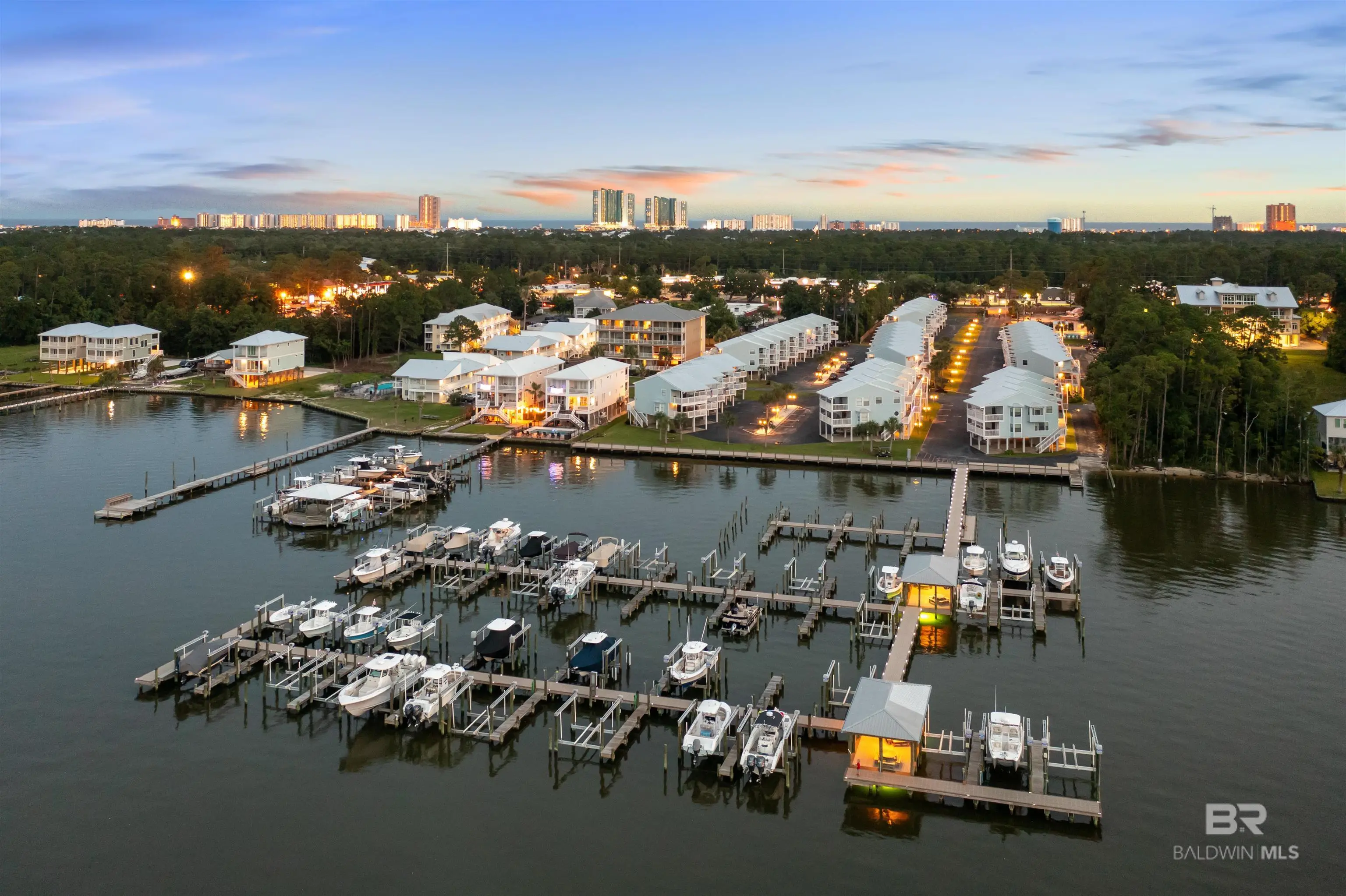 Photo of Listing #381063