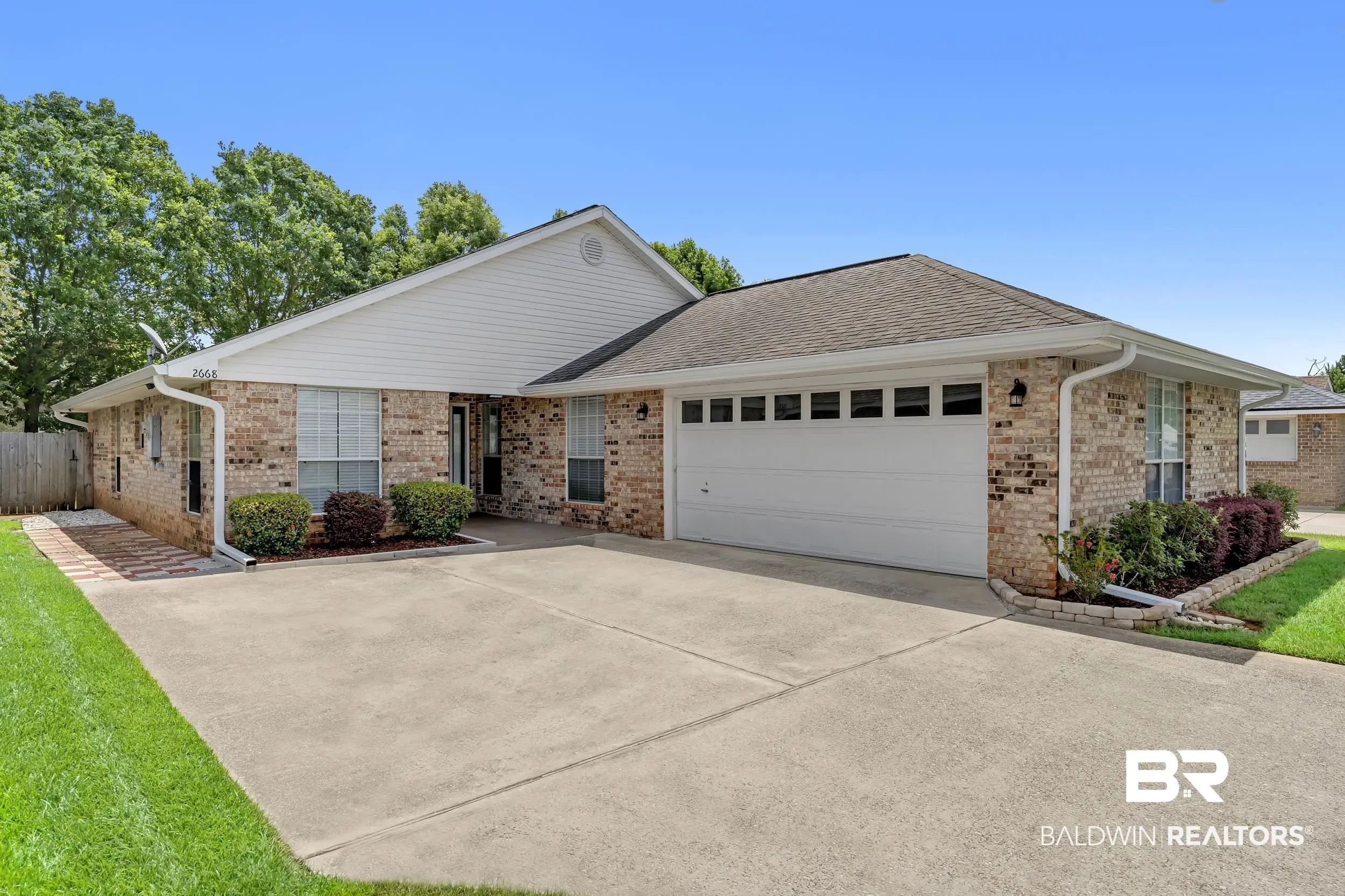 Photo of Listing #399660