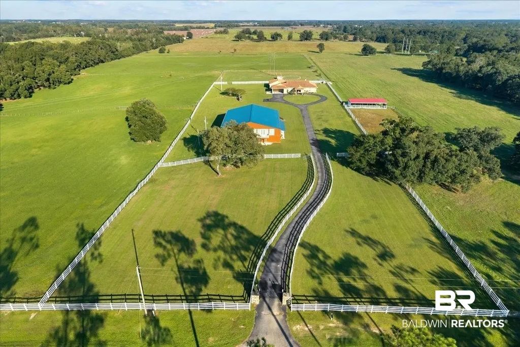 17850 County Road 55, Summerdale
