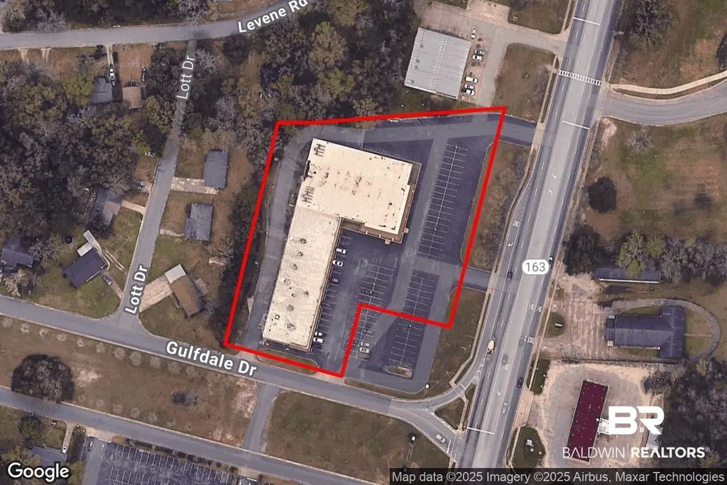 2912 Dauphin Island Parkway, Mobile
