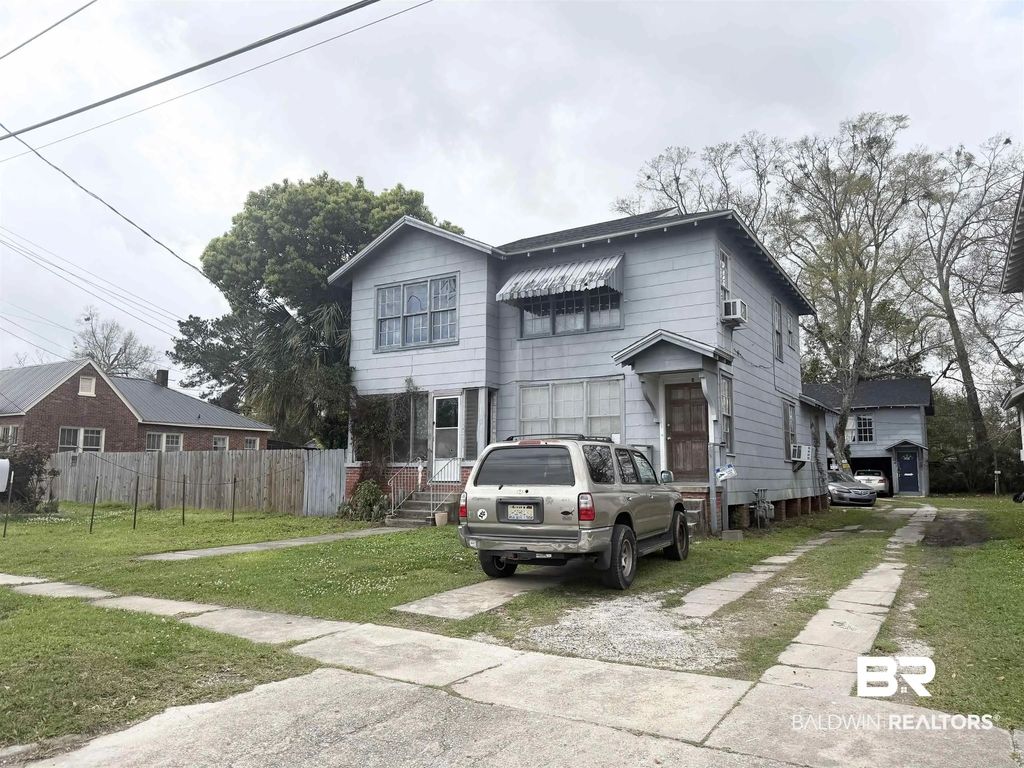 266 Rickarby Street, Mobile