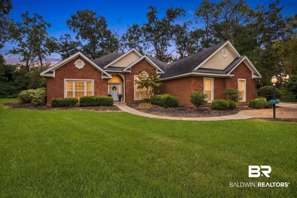 305 Bristol Way, Foley