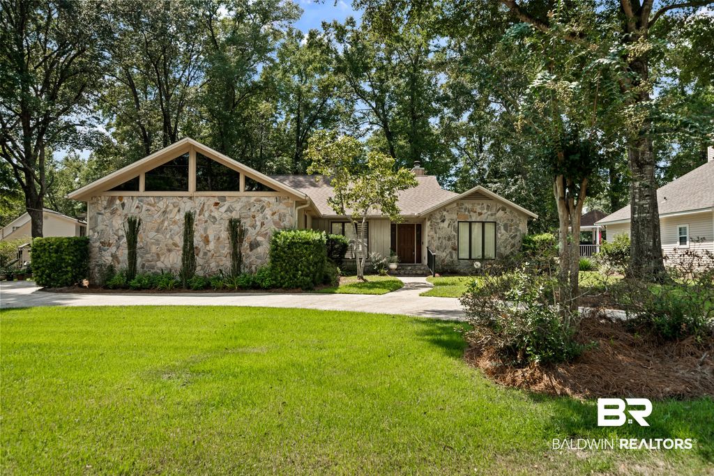 499 Ridgewood Drive, Daphne