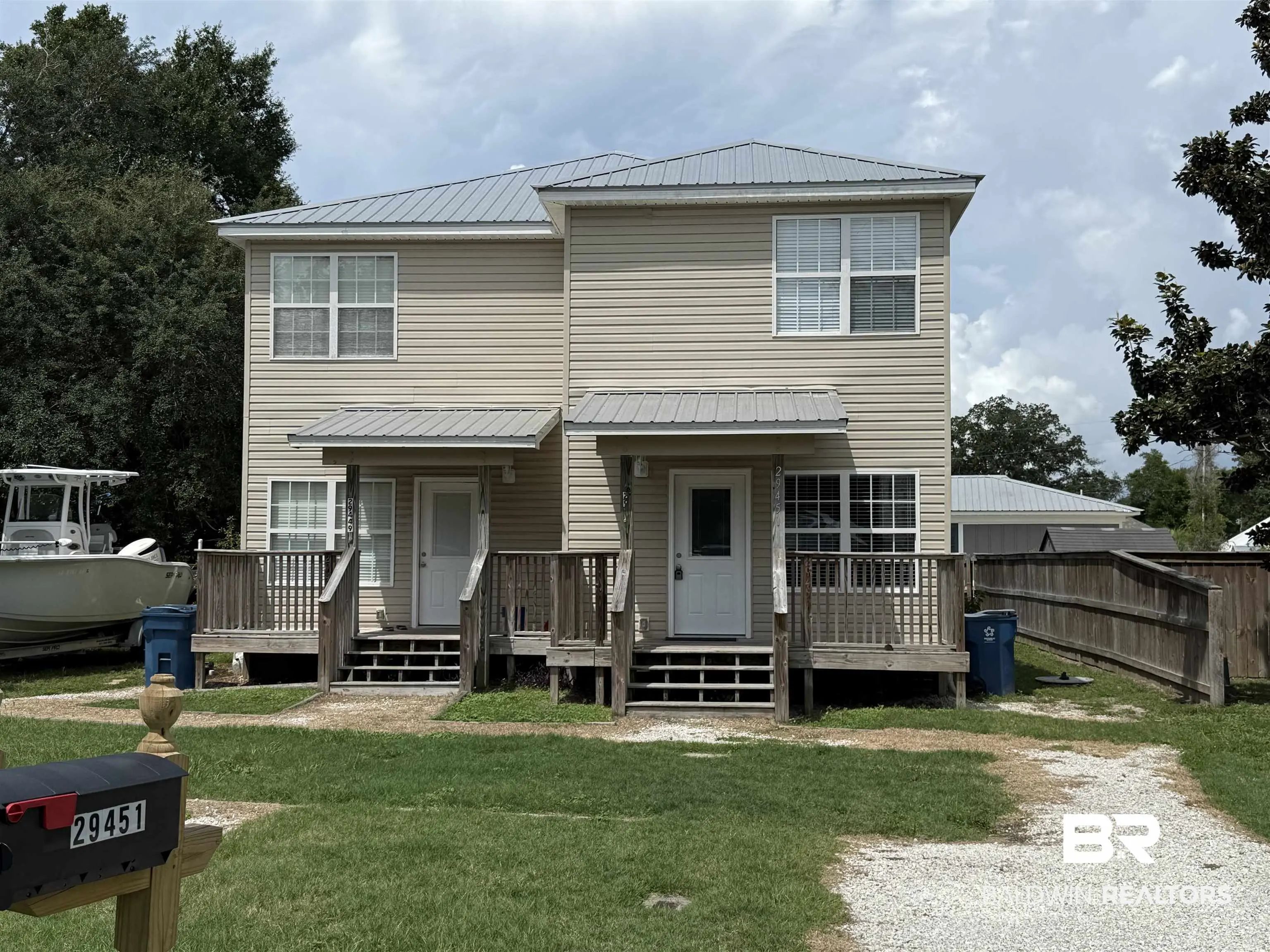 Photo of Listing #380390