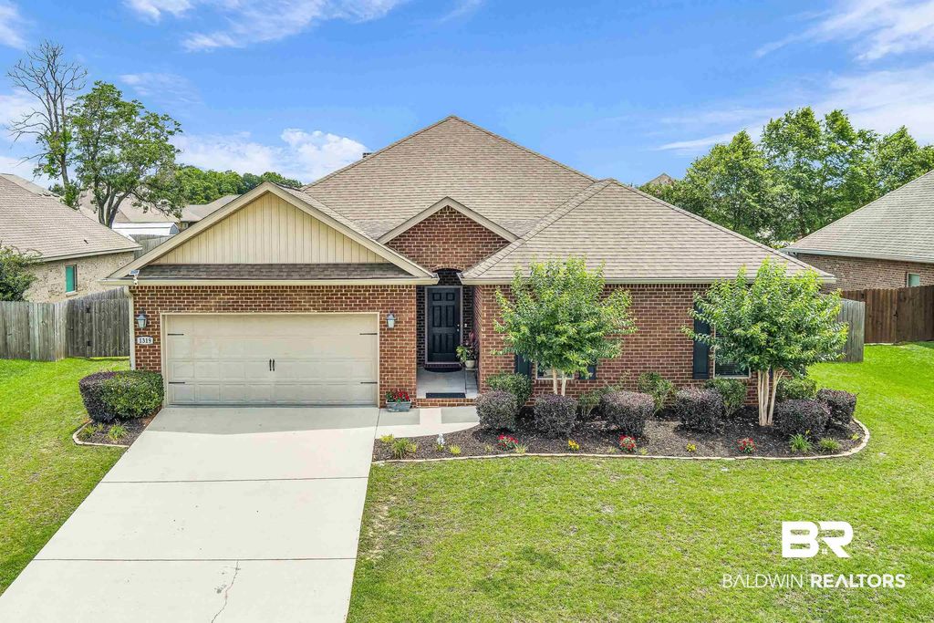 1319 W Selby Phillips Drive, Mobile
