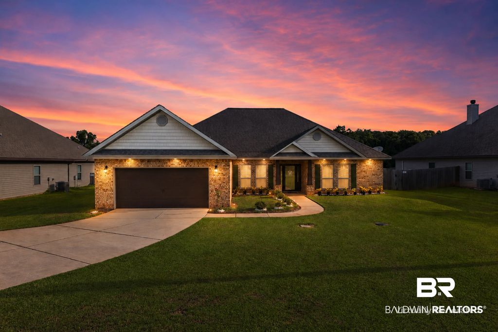 13581 County Road 66, Loxley